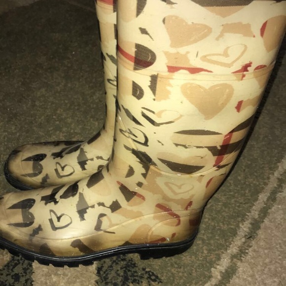 Burberry rain boots - Picture 4 of 4